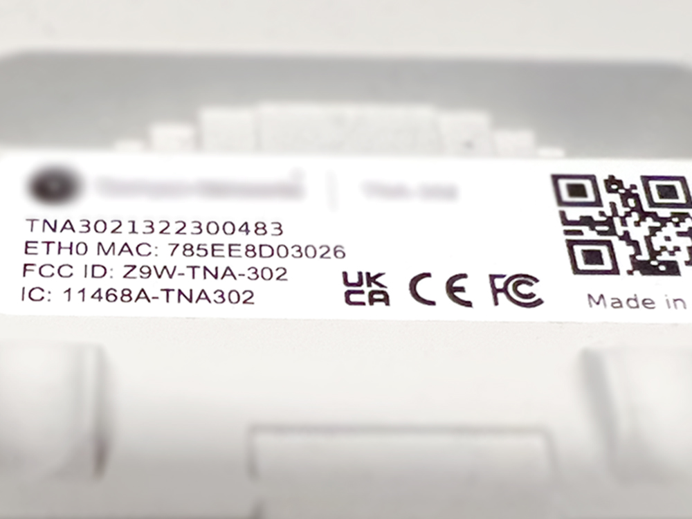 Module example showing white label with serial number TNA3021322300483 and MAC address 785EE8D03026