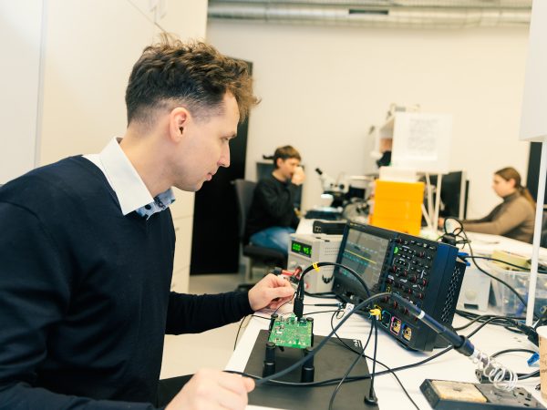 Premium support services (TESTINE EVALDO KOPIJA - NELIESTI)